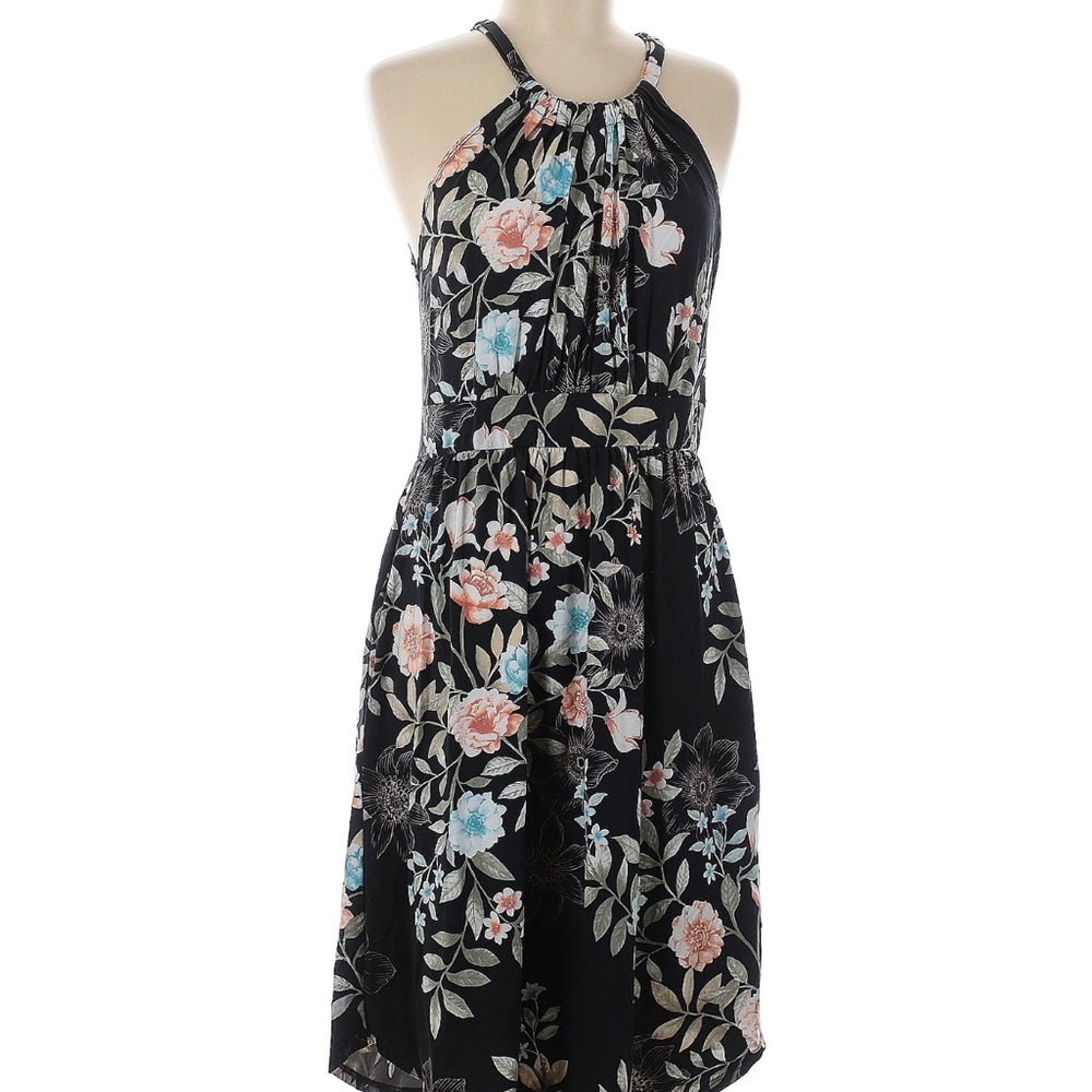 Chic Floral Halter Midi Dress